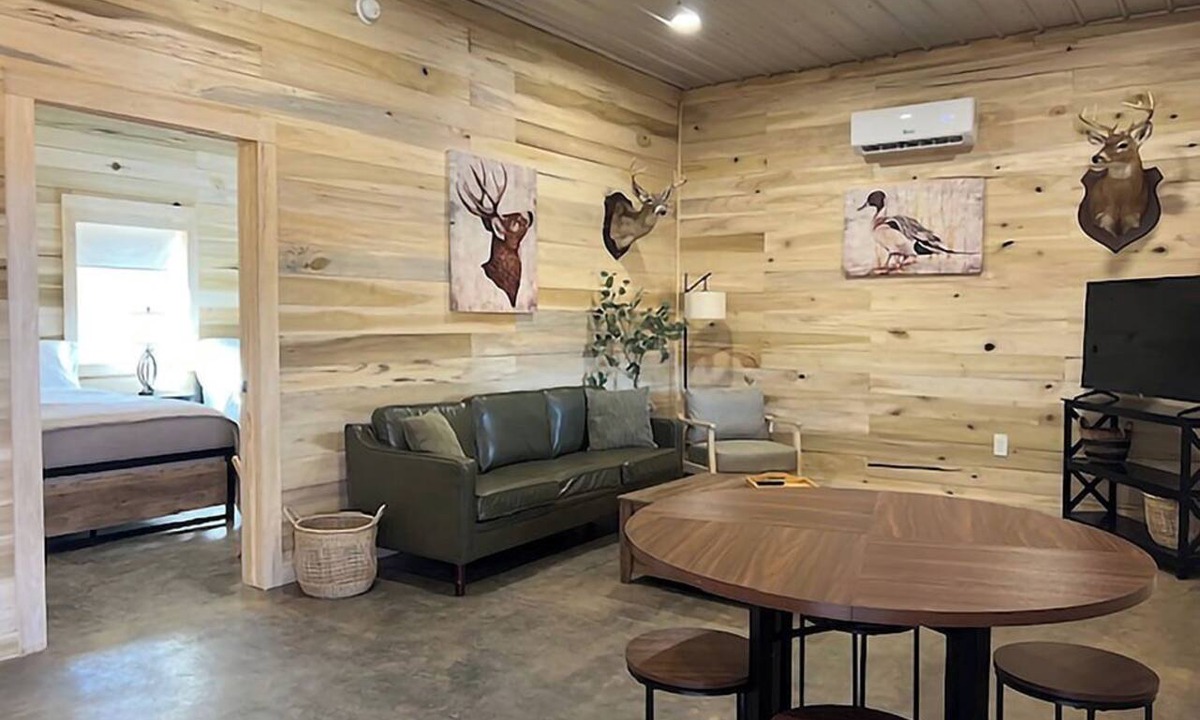 Counce Hotel | Pickwick Lake Lodge