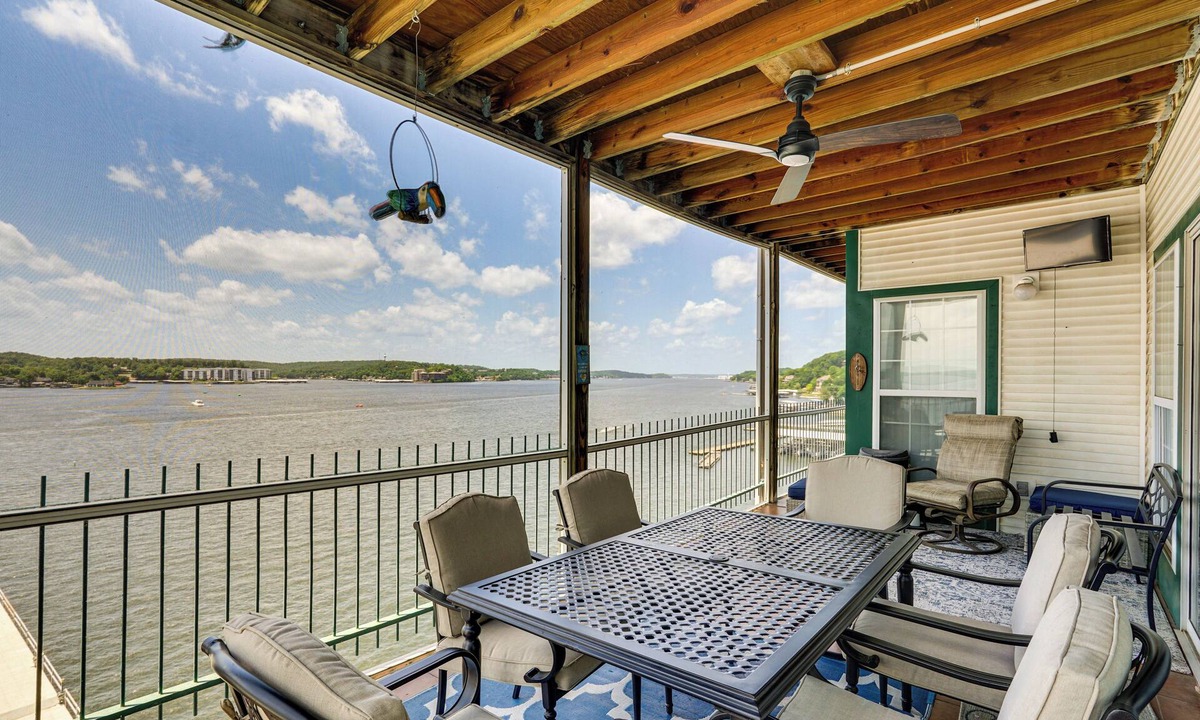Lakeland Apartment | Pool Access at Waterfront Lake Ozarks Rental!