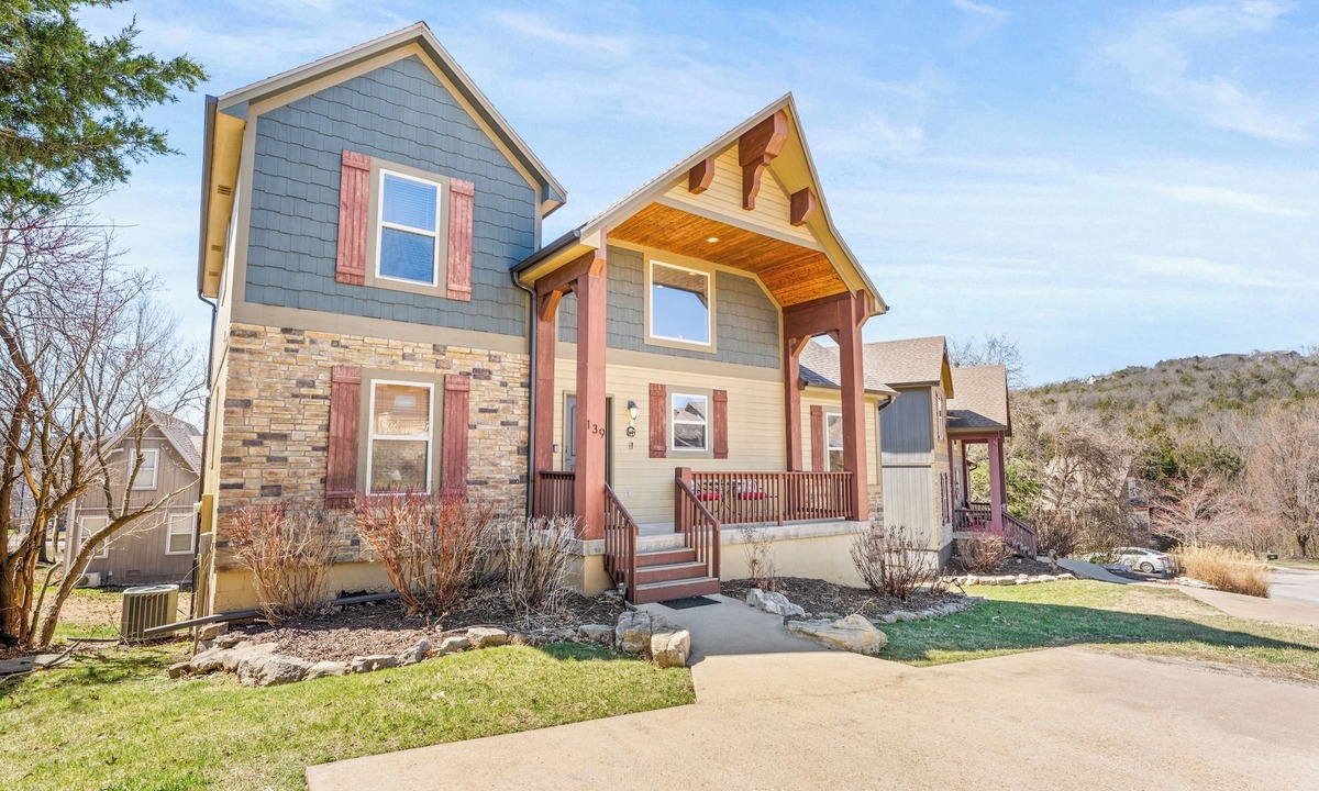Hollister House | Pools Pvt Hot Tub near Thunder Ridge & Big Cedar