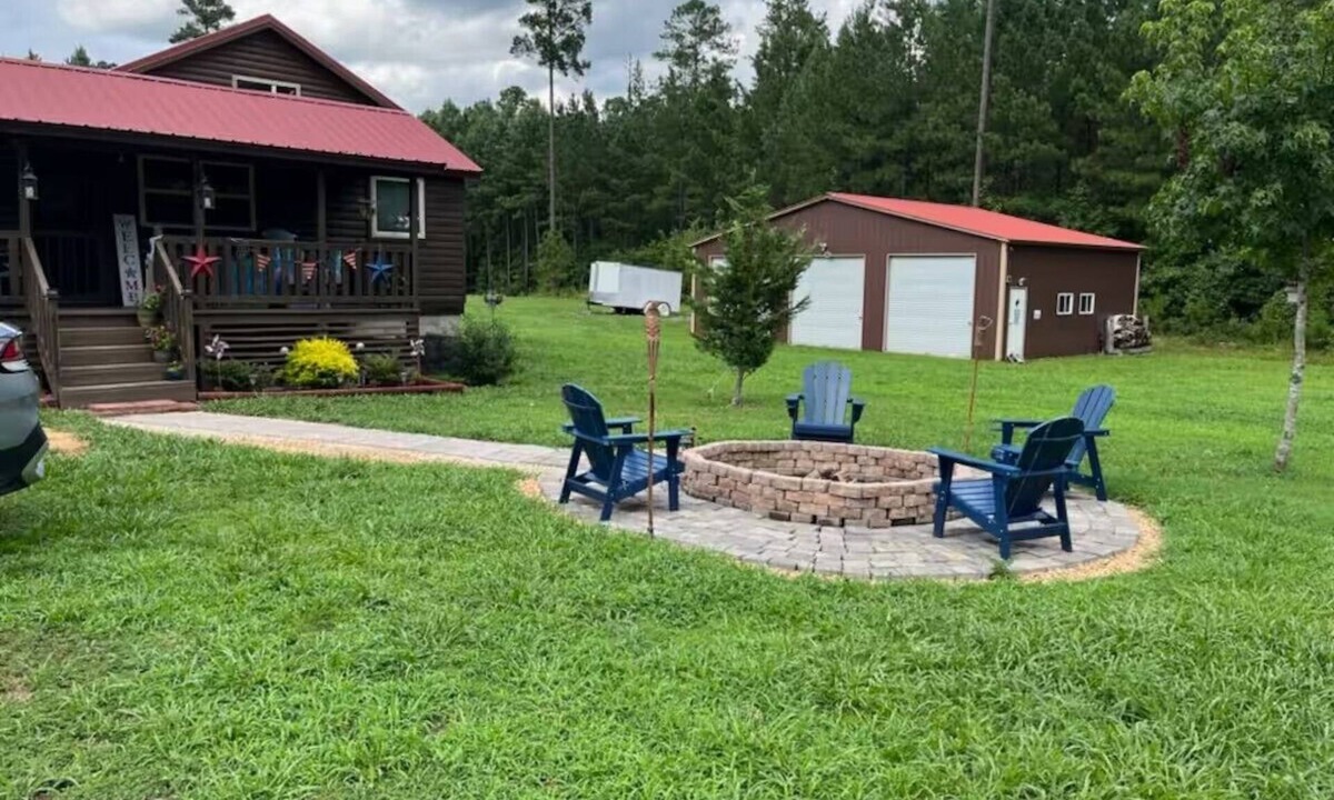 Sanford Cabin | Private 43-Acre Cabin Near Pinehurst with Trails, Pond, on property Sleeps 6