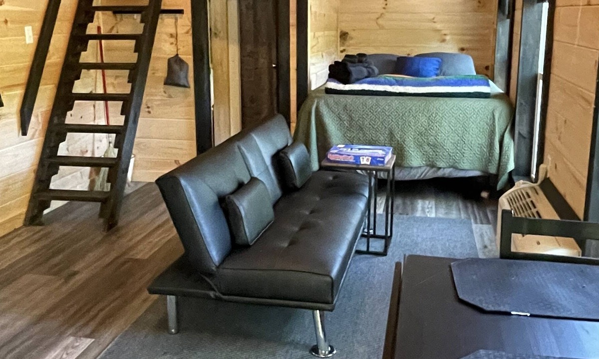Primrose Cabin | Private Getaway Cabin in RRG-Cliffview Resort