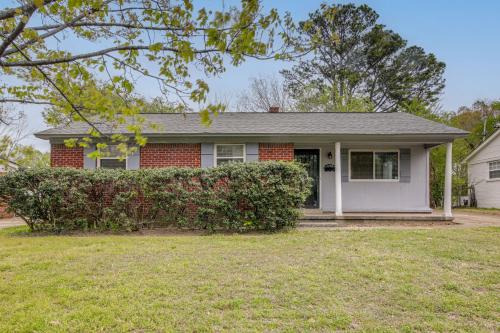 Ellendale House | Private Yard! Pet-Friendly Memphis Adventure Hub