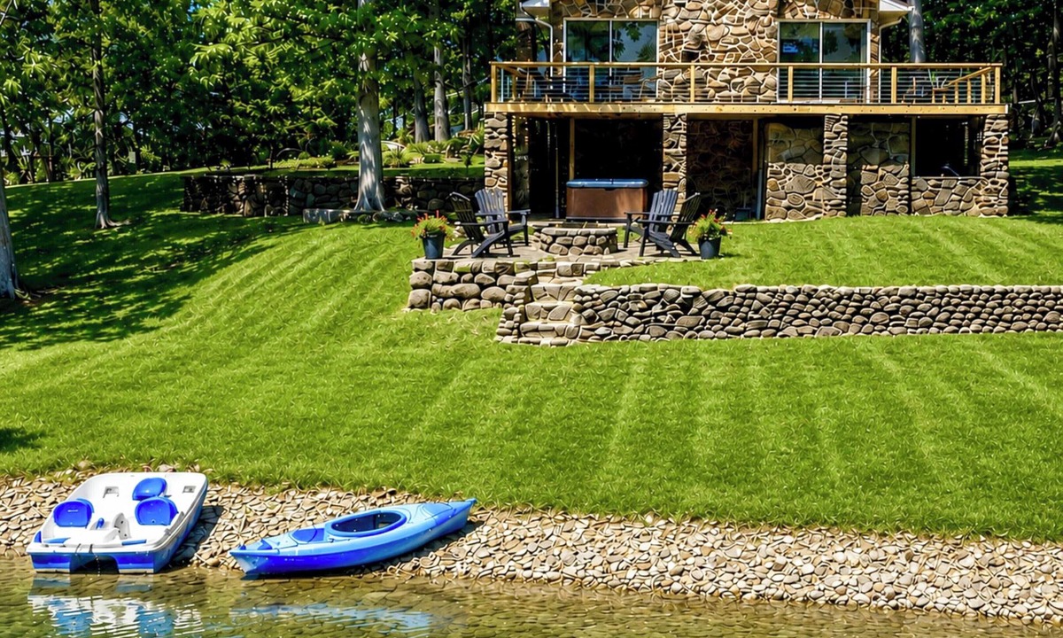 Afton House | Pub, Hot Tub, Game Room, Monkey Island Waterfront