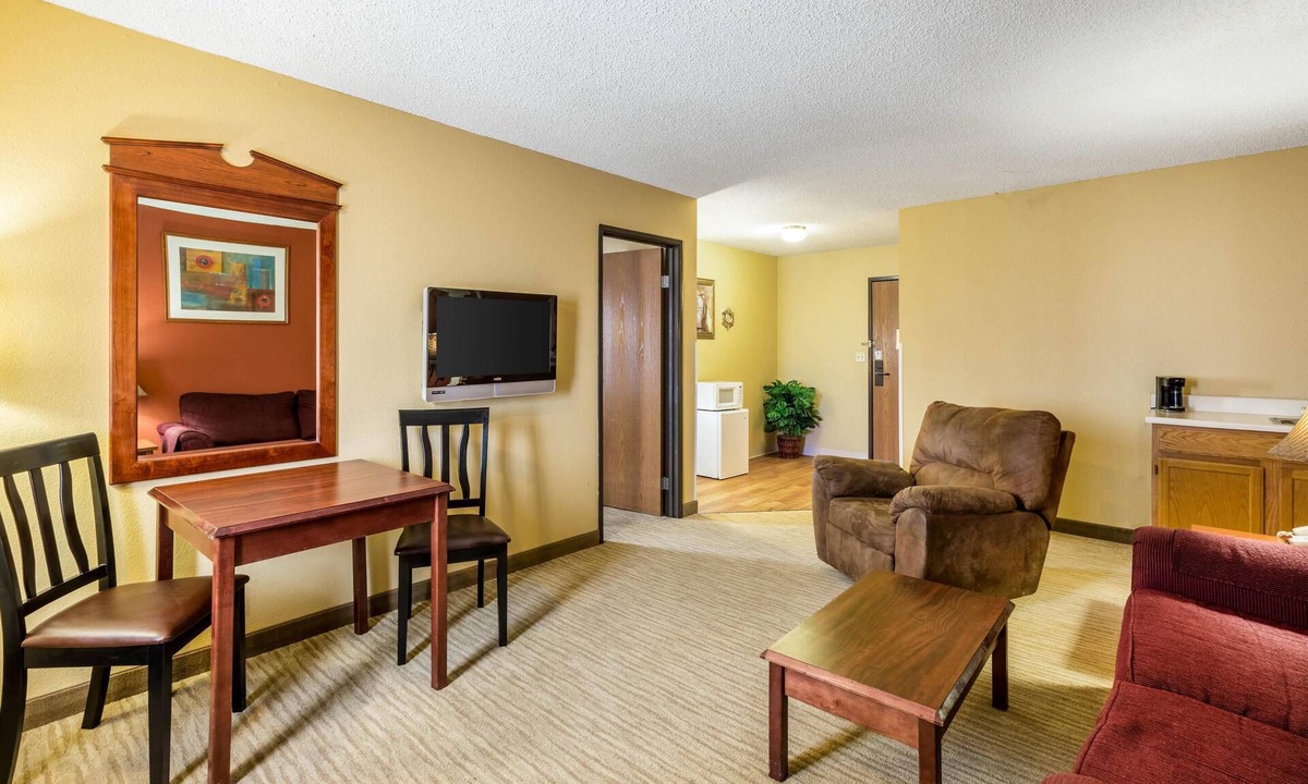 Scottsbluff Hotel | Quality Inn Scottsbluff