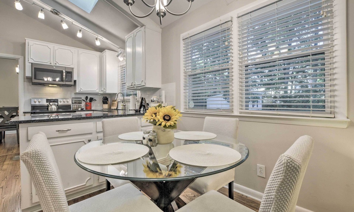 Raleigh Cottage | Renovated Raleigh Retreat w/Patio in North Hills!