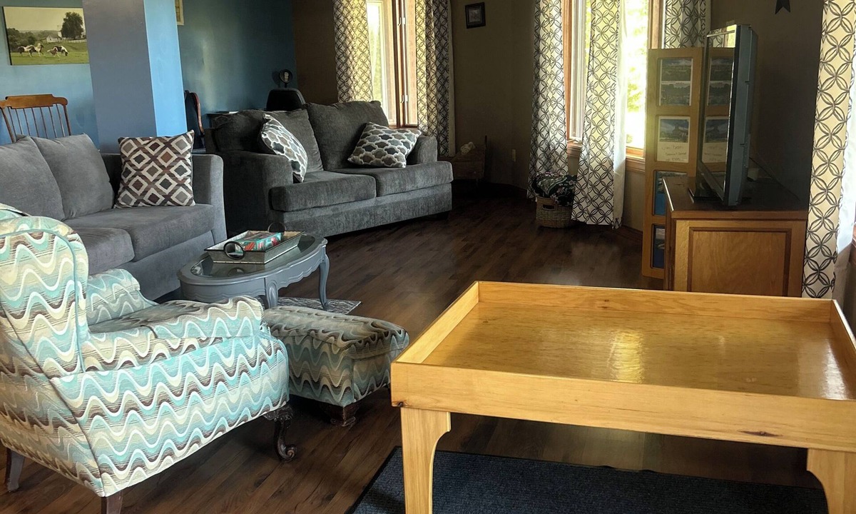 Perry Park Apartment | Rent the entire private basement level. Enjoy a peaceful country setting.