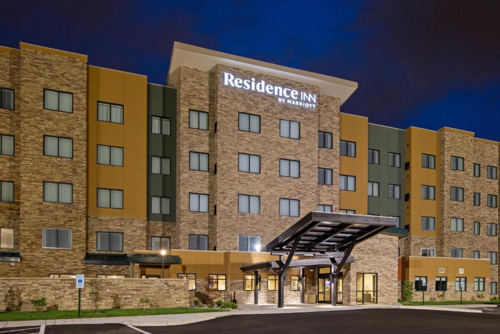 Buechel Hotel | Residence Inn by Marriott Louisville East/Oxmoor