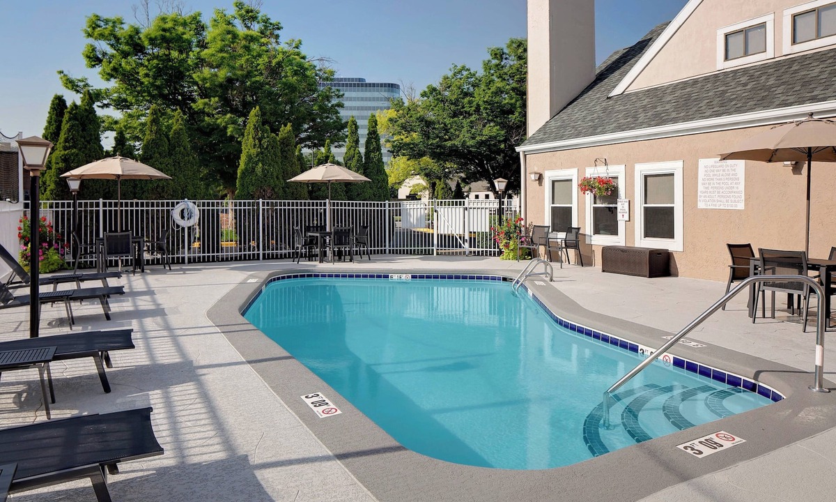 Lyndon Hotel | Residence Inn by Marriott Louisville East