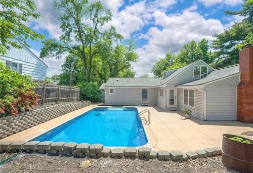 Mission House | Resort-Style Retreat w Pool Prime OP Location