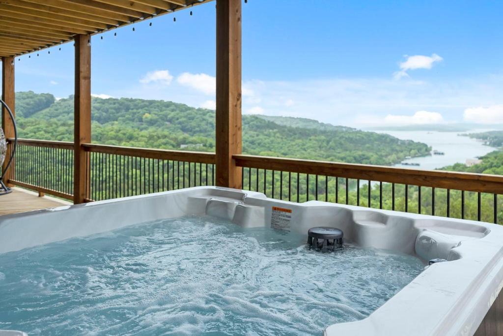 Indian Point House | Ridgeview Retreat