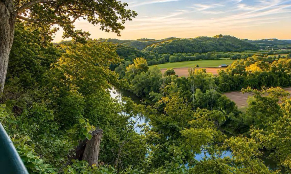 Burkesville House | Riverside Bluff Retreat