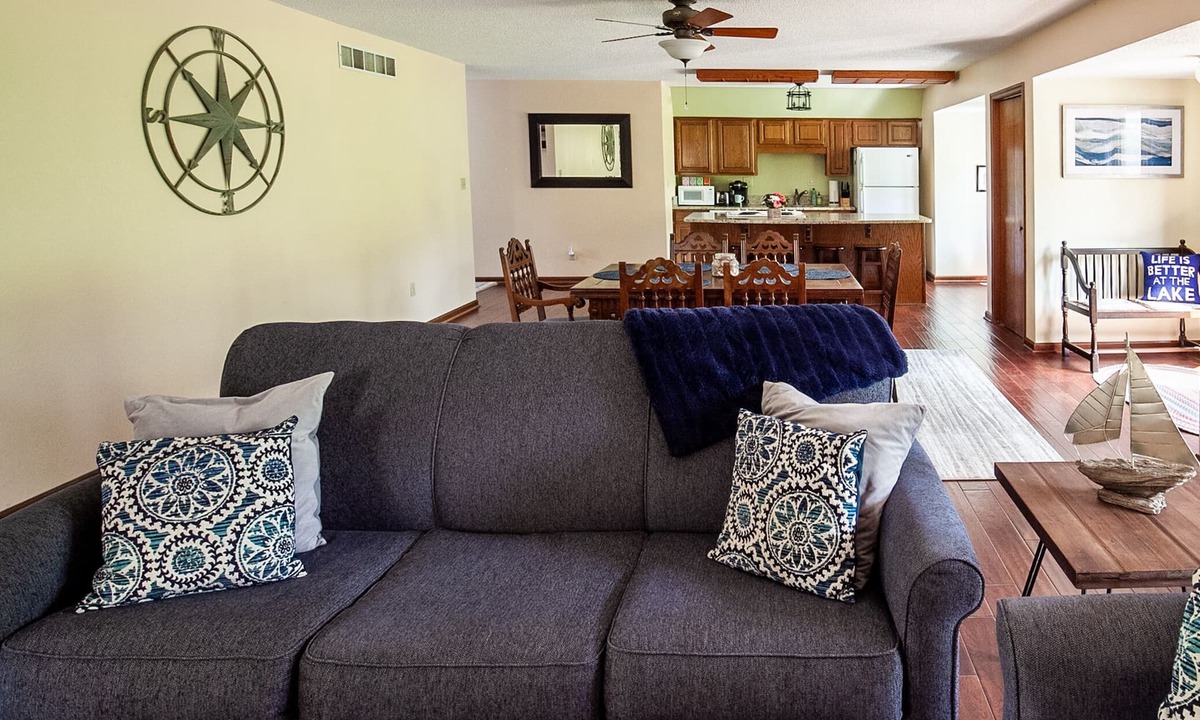 West Shore House | Rock Creek Loft Guest House neighboring Lake Perry