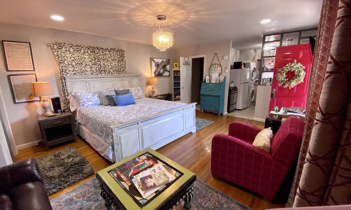 Amarillo Apartment | Rock Island Rail House.🐾 Dog friendly, Private 6ft. Fenced Yard