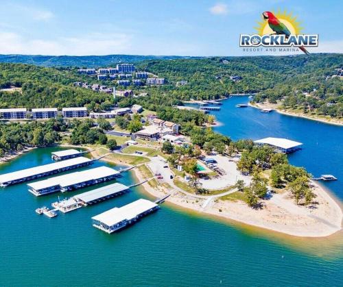Indian Point Apartment | Rock Lane Resort