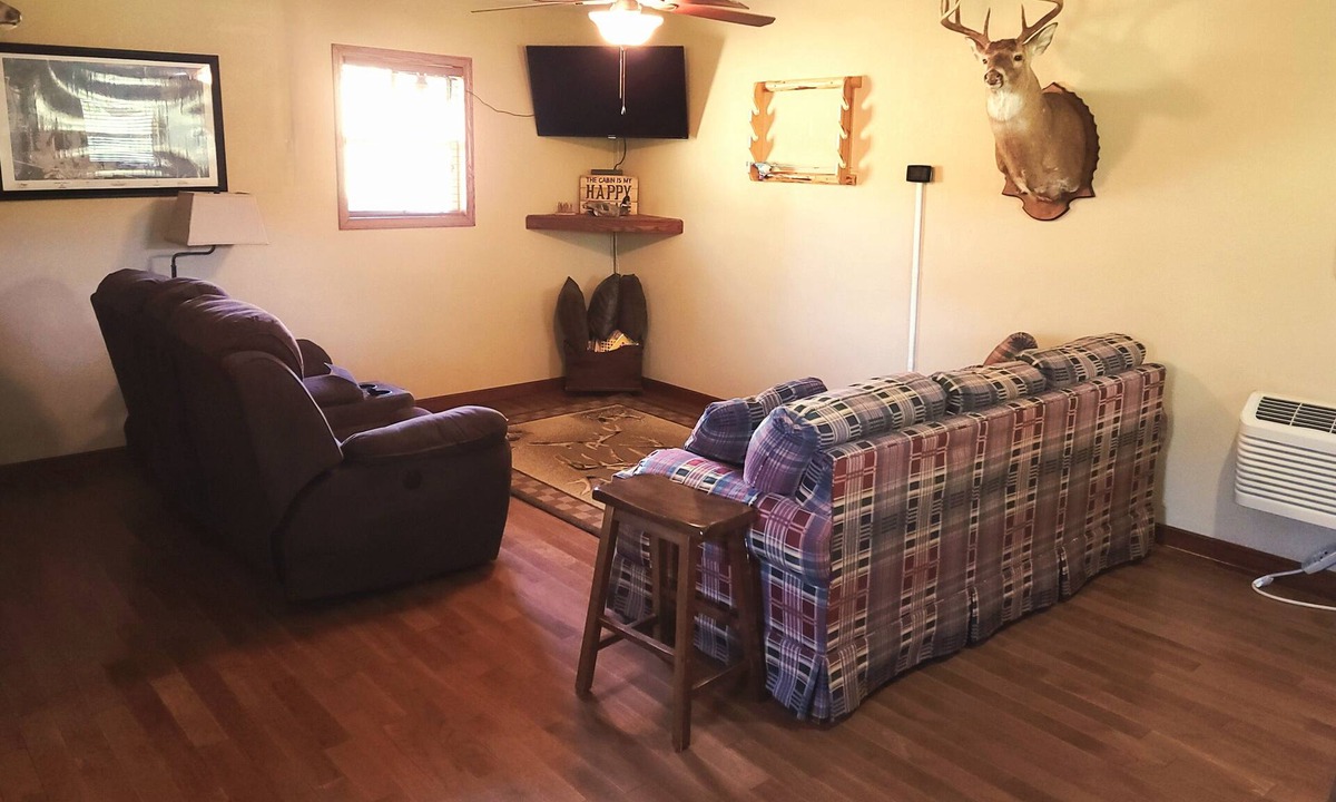 Grantsburg Cabin | Rocky Ridge Getaway Joins Shawnee Forest
