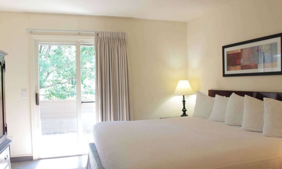 Greenwich Apartment | Room 315 Two Bedroom, First Floor.