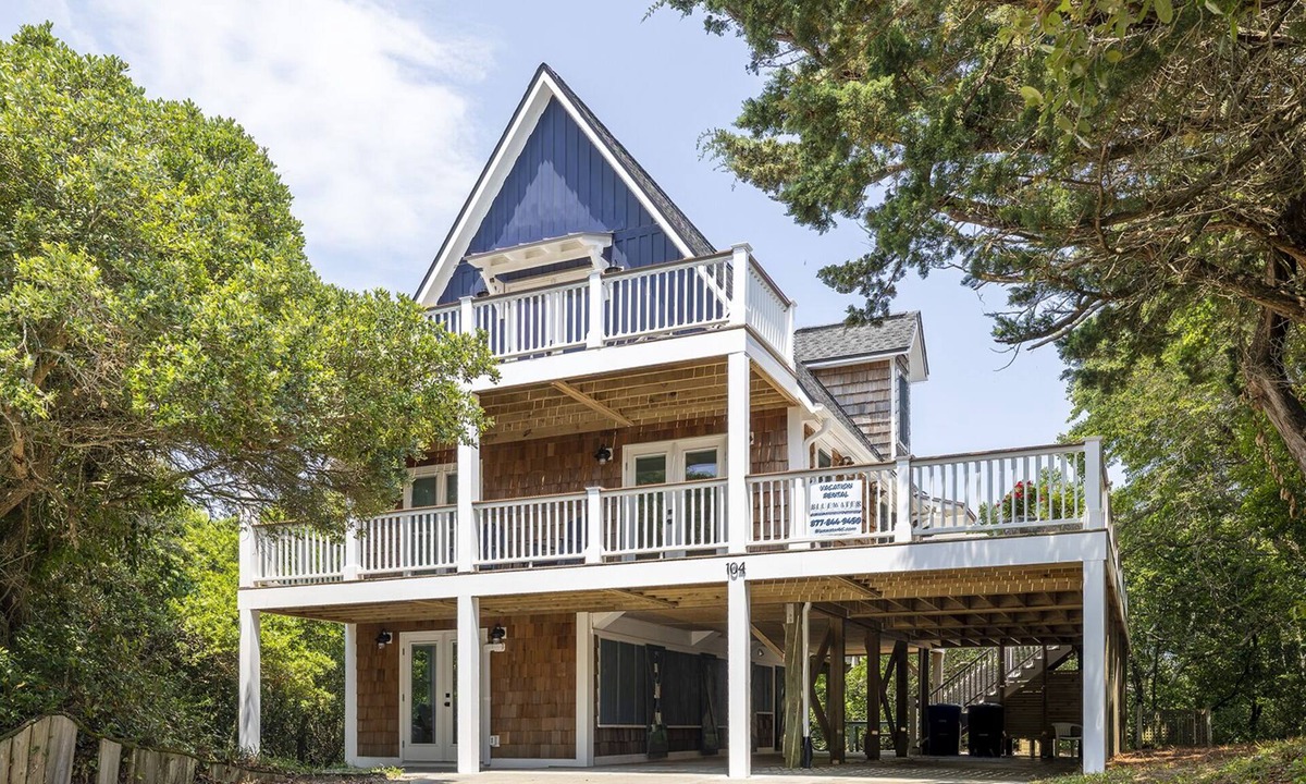 Emerald Isle House | Sand Castle Cottage, Oceanside House in Emerald Isle, NC!