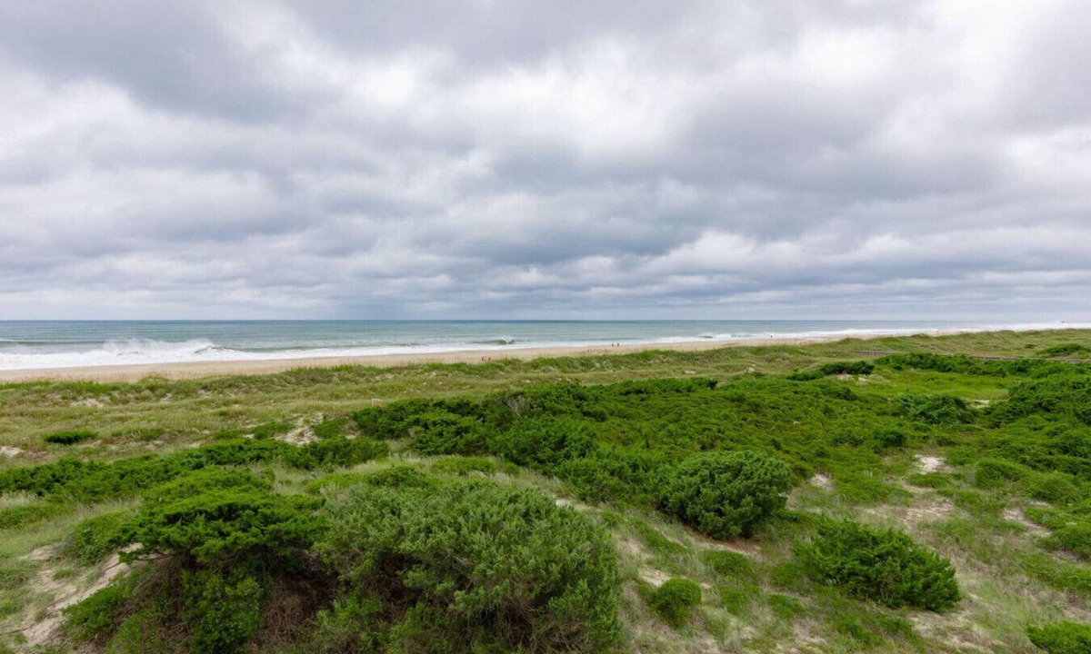 Morehead City Condo | Seabound - Oceanfront Condo + Steps to the Sand