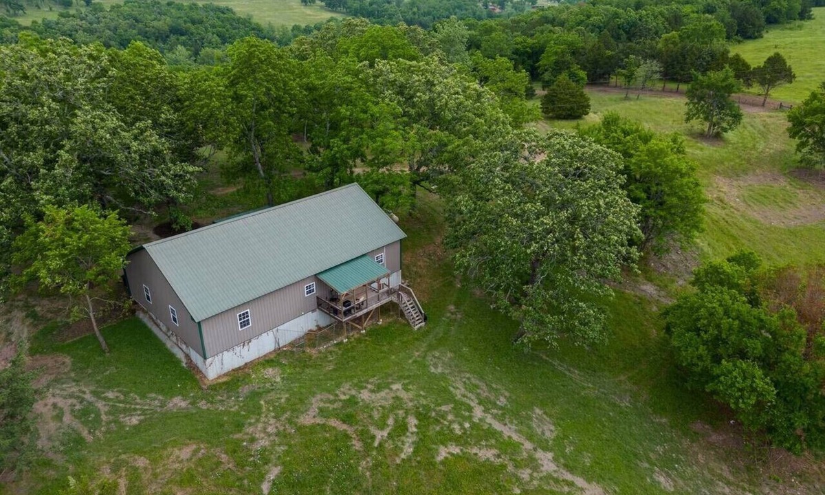 Walnut Shade House | Secluded Ranch Stay w/Views | 2BR/2BA