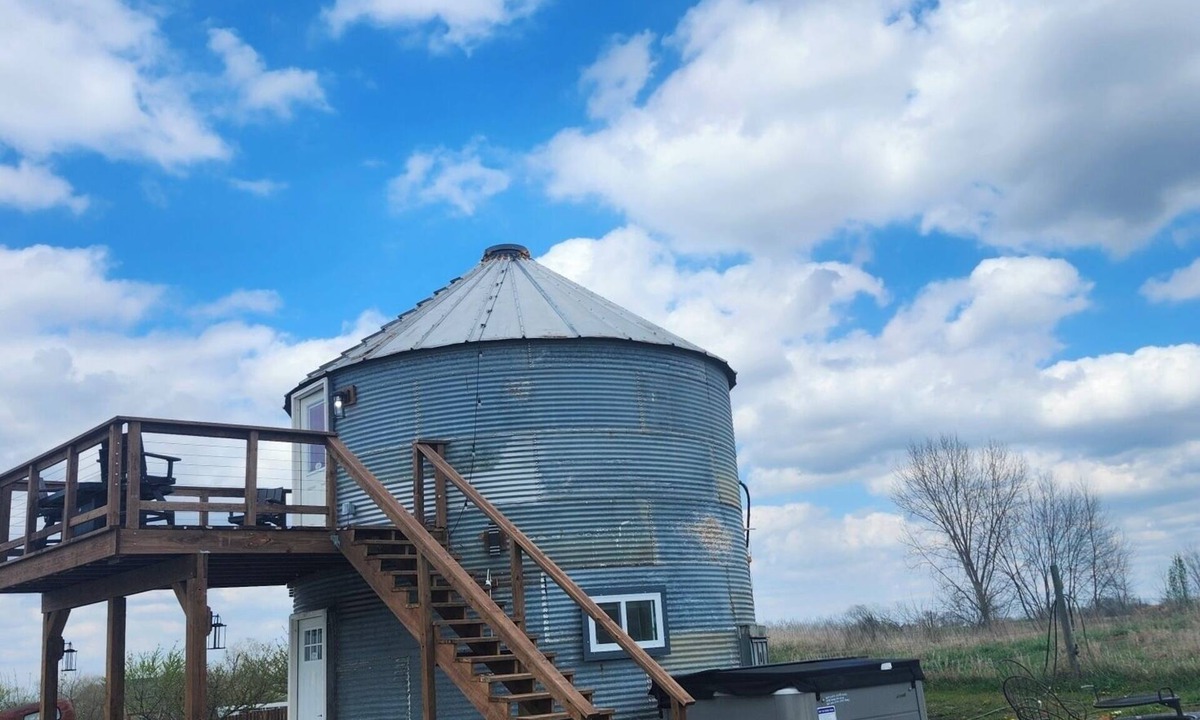 Smithville Other | Secluded Silo