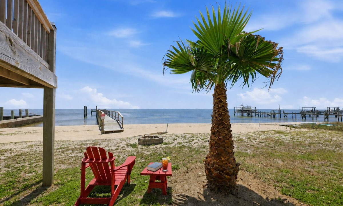 Harkers Island House | Shackleford View Beach (Pet Friendly/Private Beach)