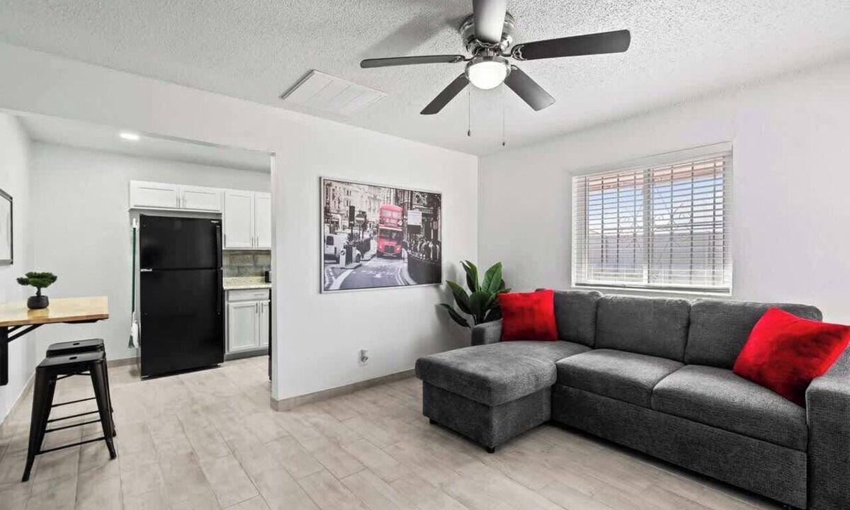 Biggs Field Apartment | Sleek 2-Bed 1-Bath Home Near Fort Bliss