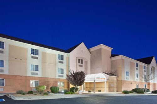 Northeast Heights Hotel | Sonesta Simply Suites Albuquerque Midtown