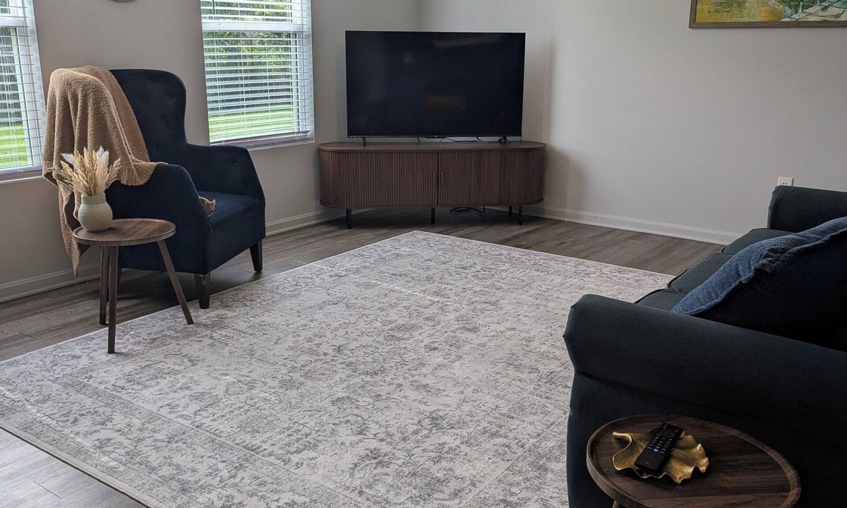 Princeton Apartment | Spacious 1-bedroom apartment with AC in Princeton