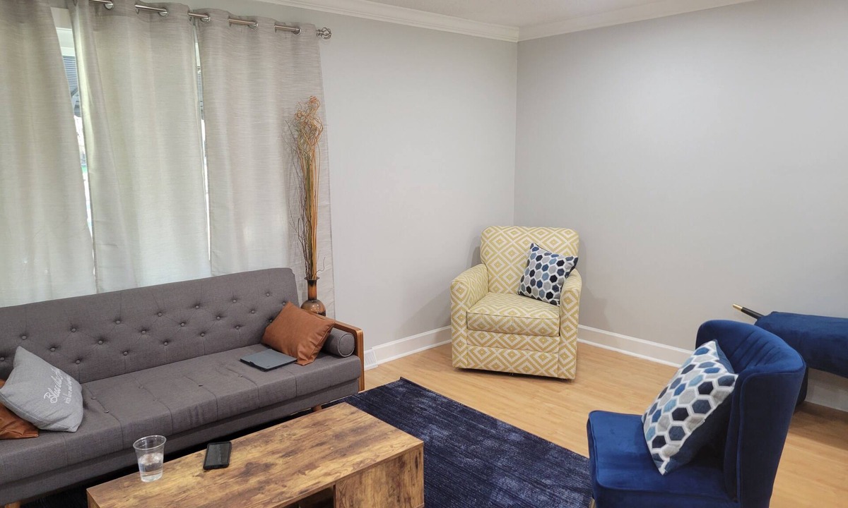 Madison House | Spacious 4-bedroom house in charming Madison with AC, WiFi