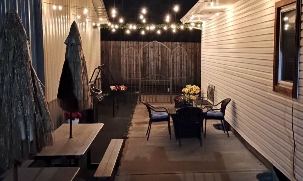 Oak Grove House | Spacious 5-bedroom house in beautiful Oak Grove with AC