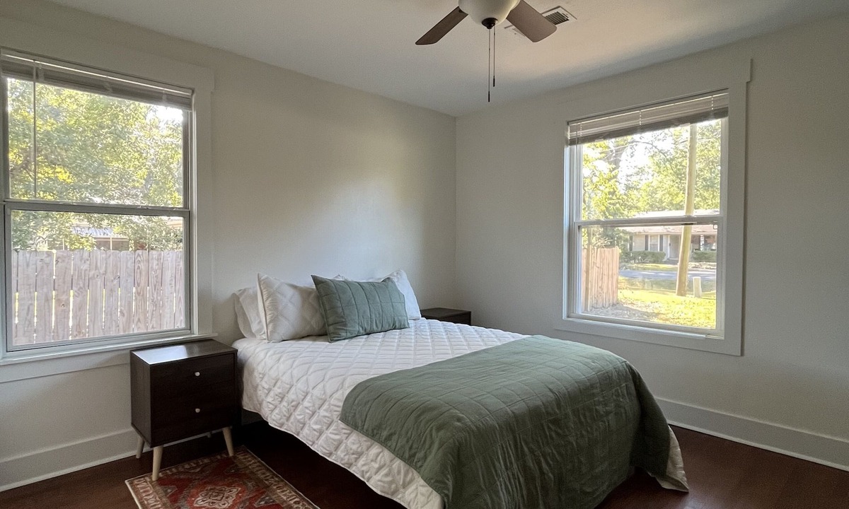Monroe House | Spacious Bohemian Bungalow. Pet-friendly & centrally-located w/play nook!