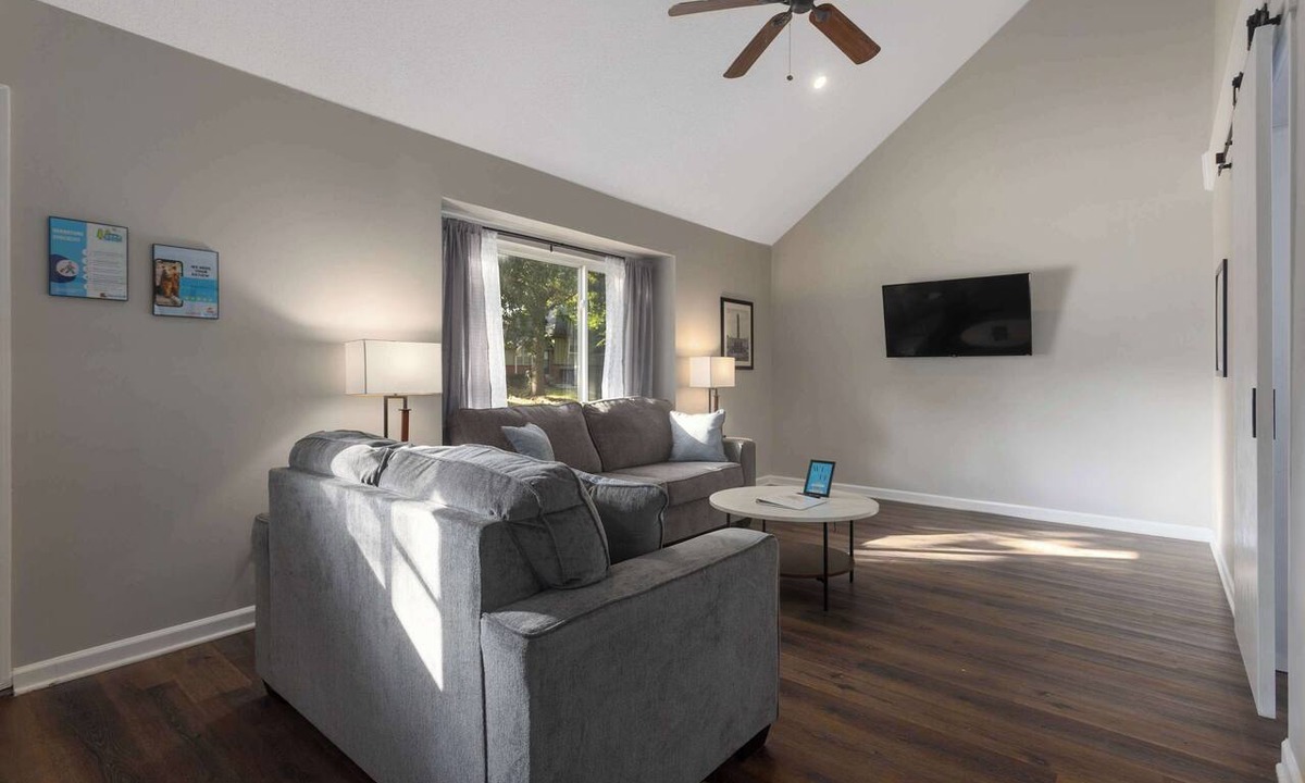 Olathe House | Spacious Home Roomy Sleeps 14 KingBeds MAJOR INTERNATIONAL SPORTING EVENT WC 26