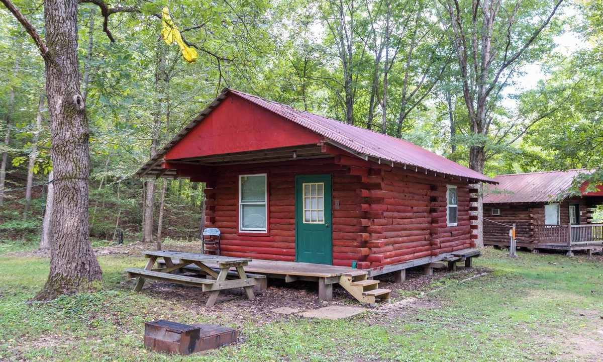 Lesterville Cabin | Spacious Log Cabin, Fire Pit & Shared Pool
