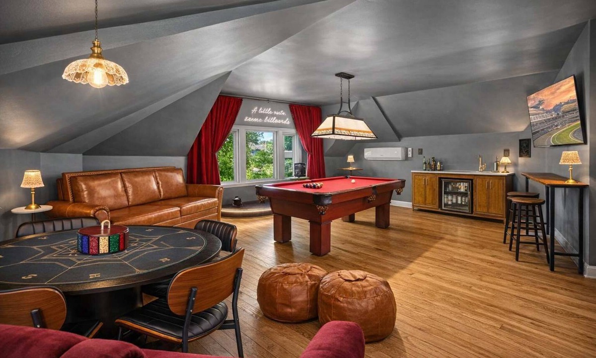 Cherokee Triangle House | Speakeasy-inspired home with private game room!