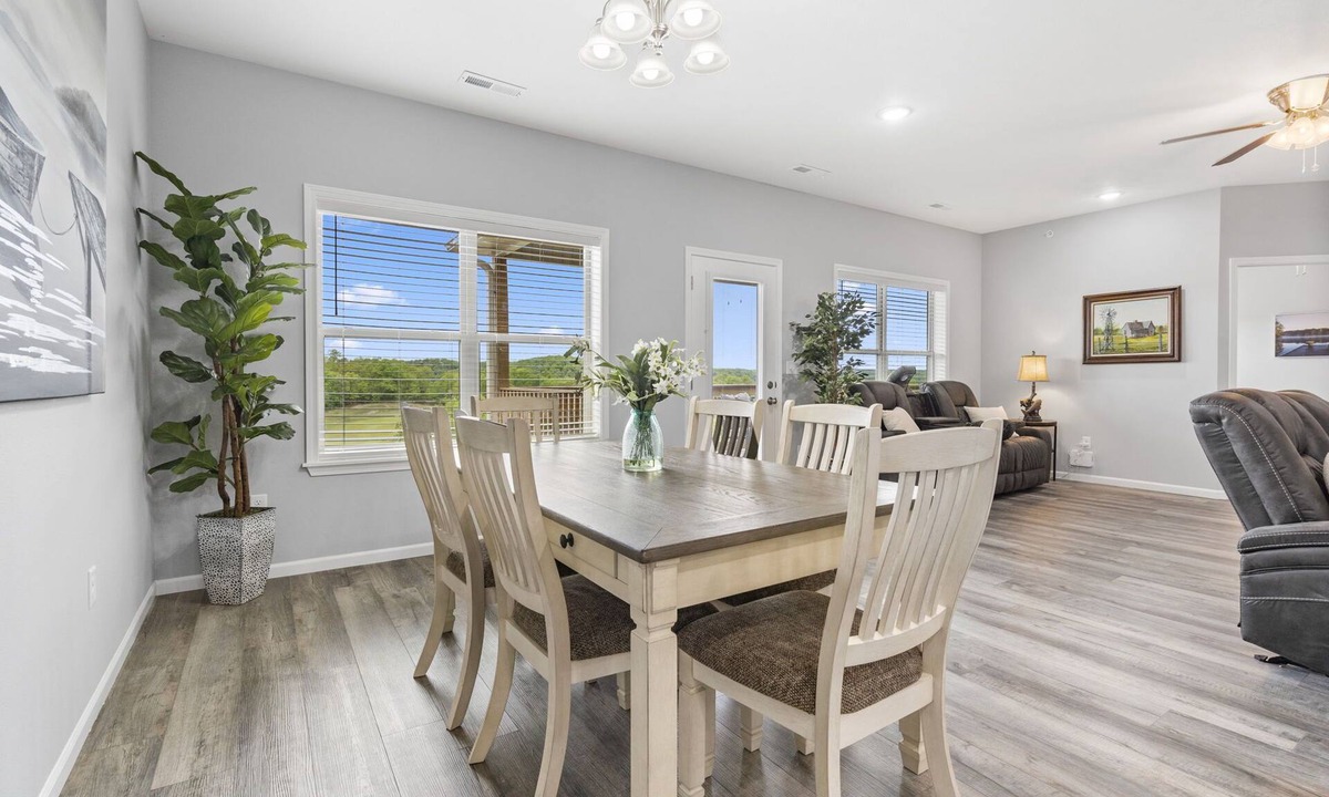 Branson West Condo | Stonebridge Resort, Golf Course, Pools, Upgraded Decor, Free Tickets