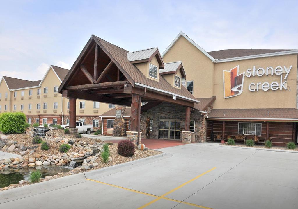 St. Joseph Hotel | Stoney Creek Hotel St. Joseph