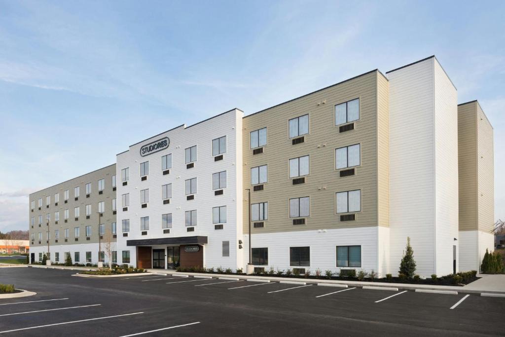 Hurstbourne Hotel | StudioRes by Marriott Louisville East