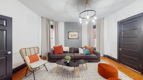 Old Louisville Apartment | Stylish 1st Floor 2br Apartment 1King and 1Queen