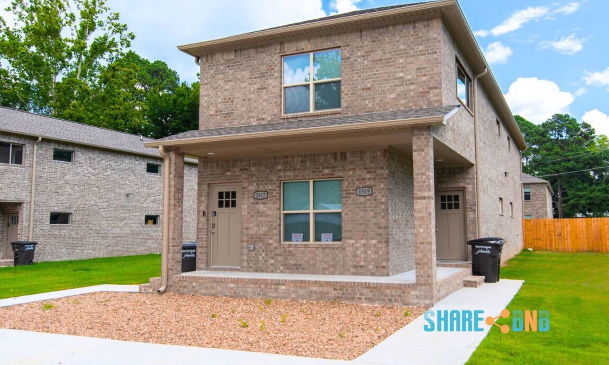 Jacksonville House | Stylish 3BR Stay w/Fast Wi-Fi + Parking