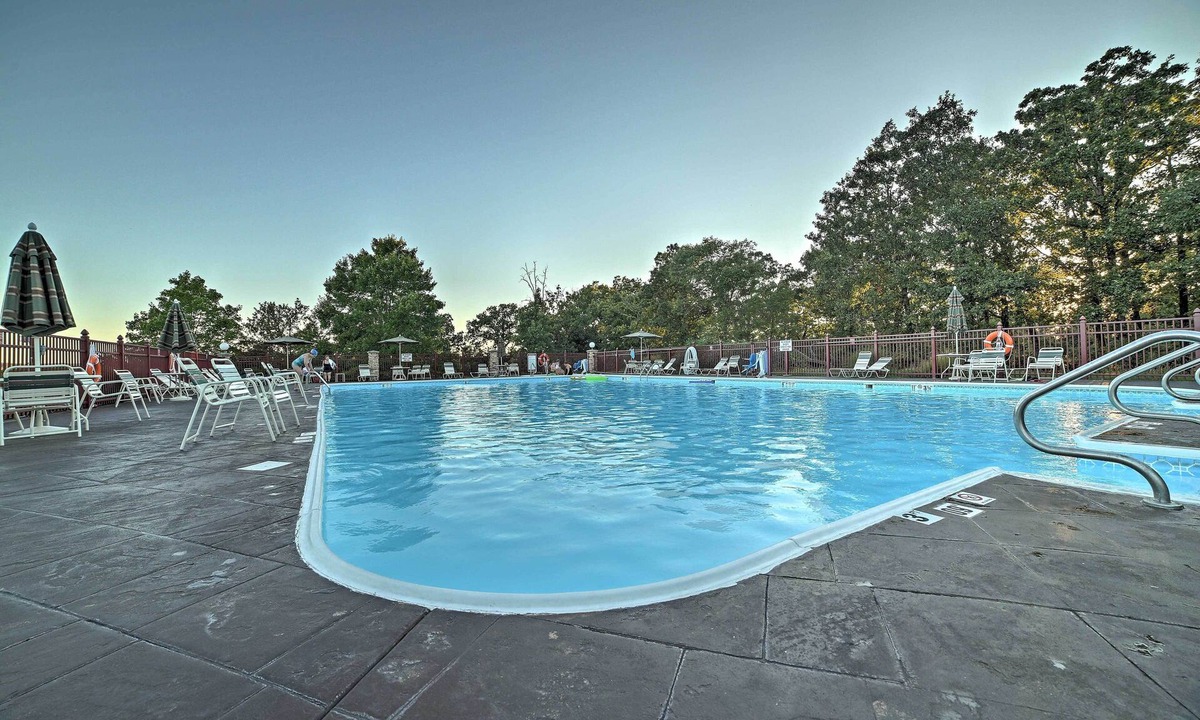 Branson Condo | Stylish Resort Condo: 3 Mi to Downtown Branson!
