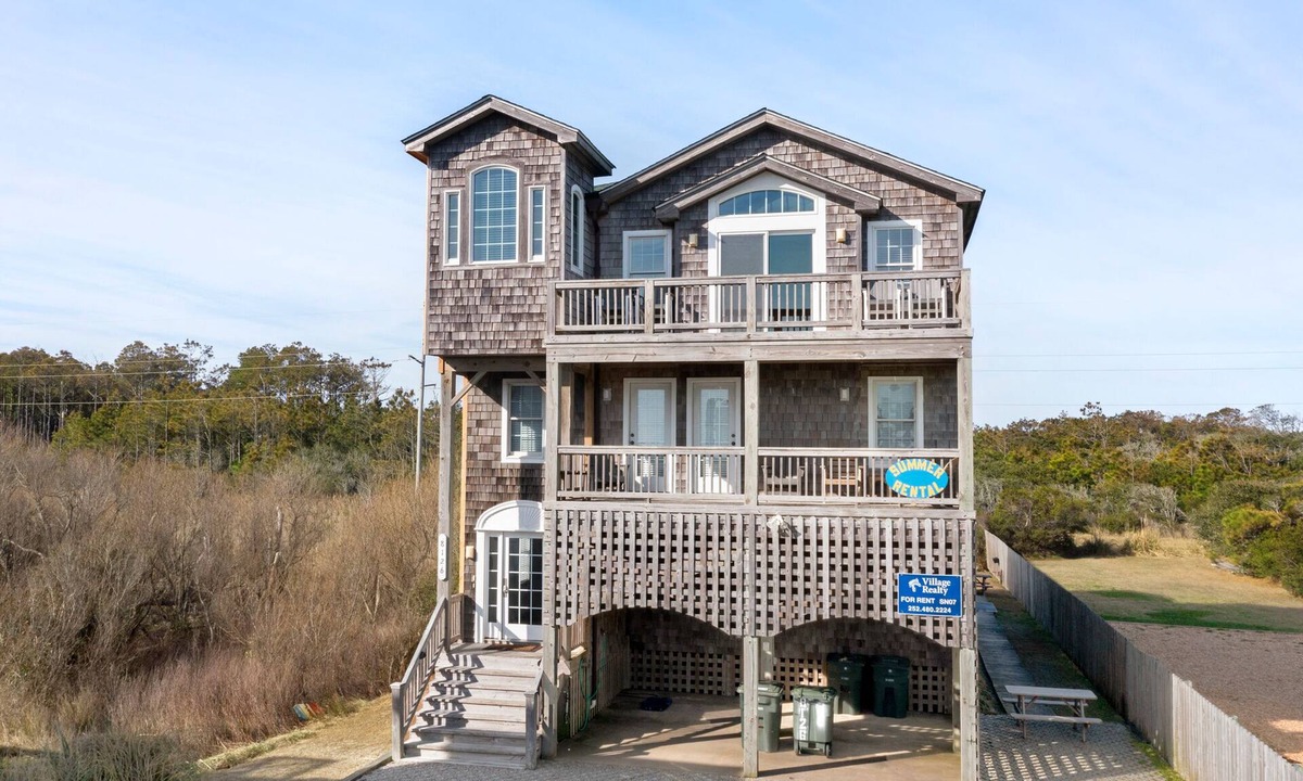 South Nags Head House | Summer Rental: Semi-oceanfront, Pool, Rec Room