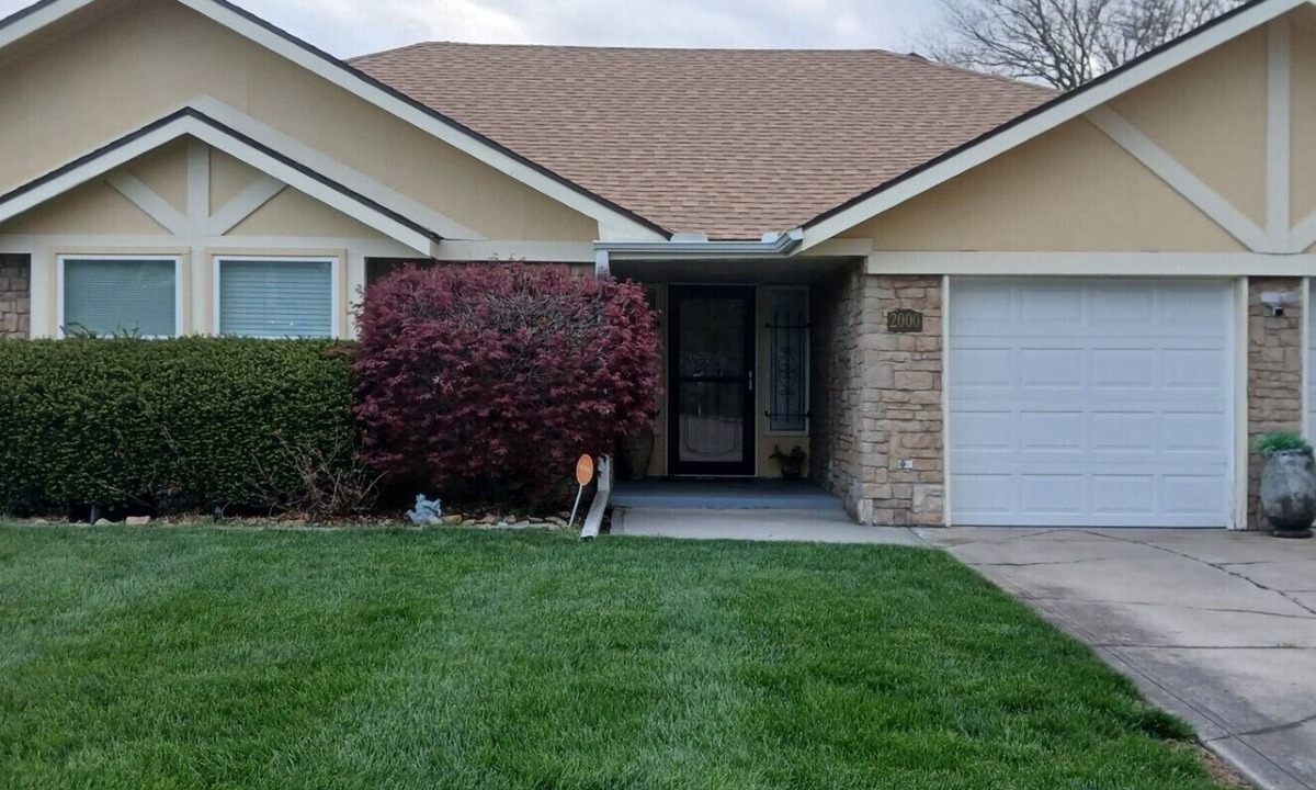 Kansas City House | Sunny Lane - Nice & Centrally Located