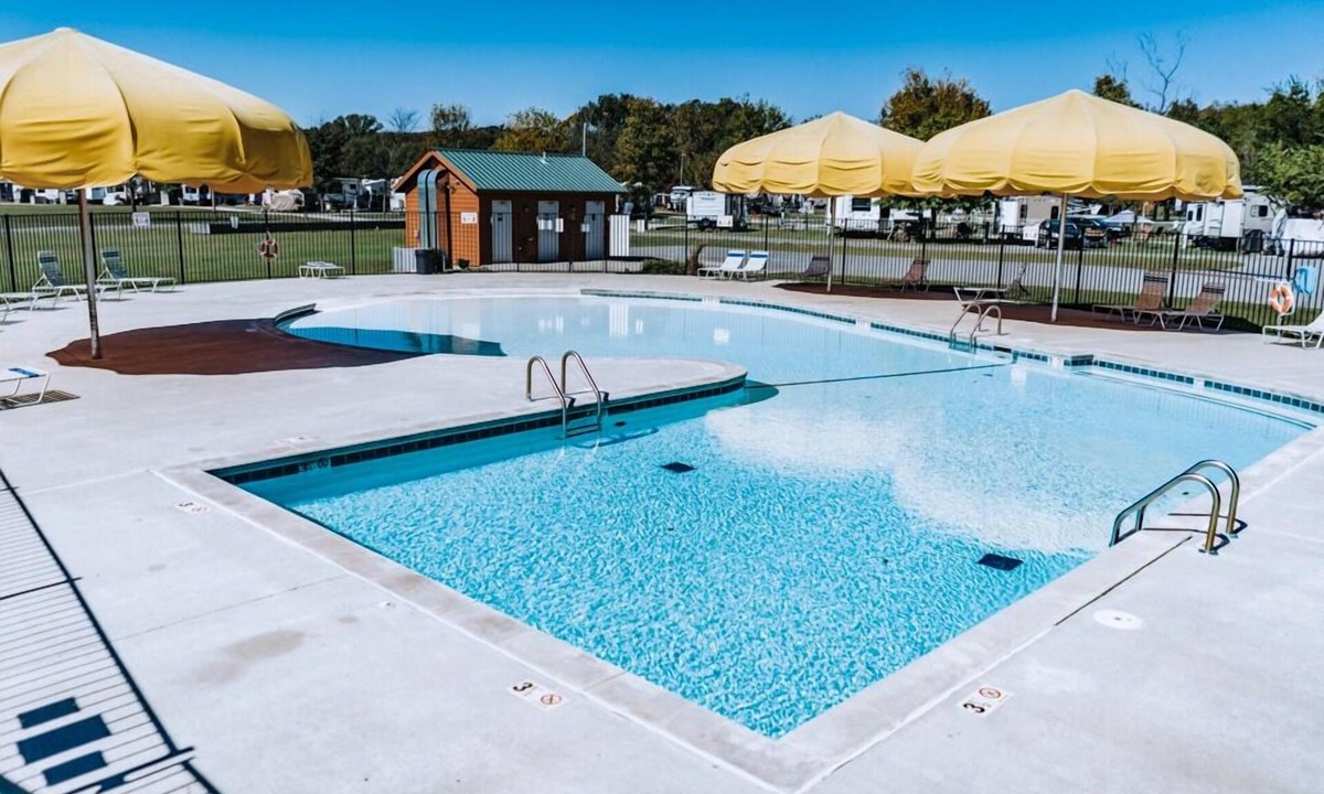 Weatherford Cabin | Sunset Views and Serenity! Full Kitchen, Outdoor Pool, Splash Pad, Free Parking