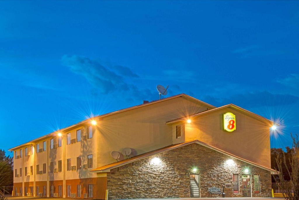 Mesilla Park Hotel | Super 8 by Wyndham Las Cruces University Area
