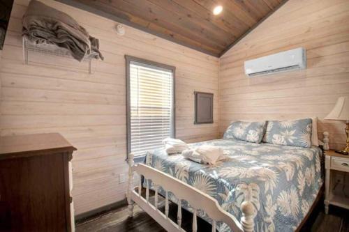 Holly Ridge House | Surf City Water view Home with Boat Ramp Access