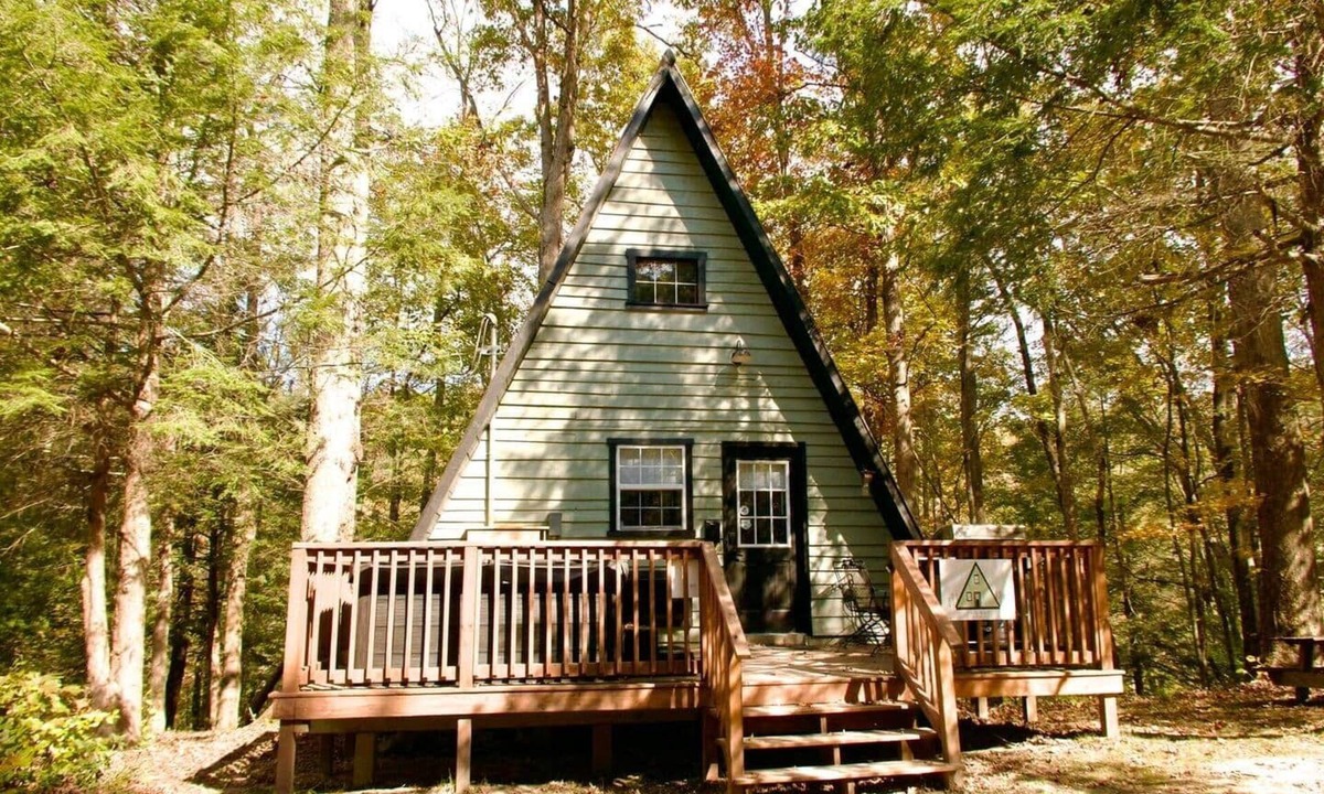 Slade House | Tail End | Outdoor Hot Tub