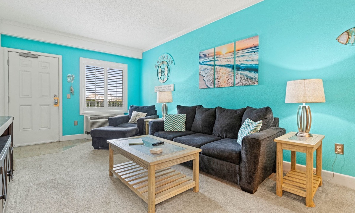 Hatteras Apartment | Tank Tops & Flip Flops 112 at the Villas of Hatteras Landing 1 Bedroom Near-Beach Condos with Pool Access!