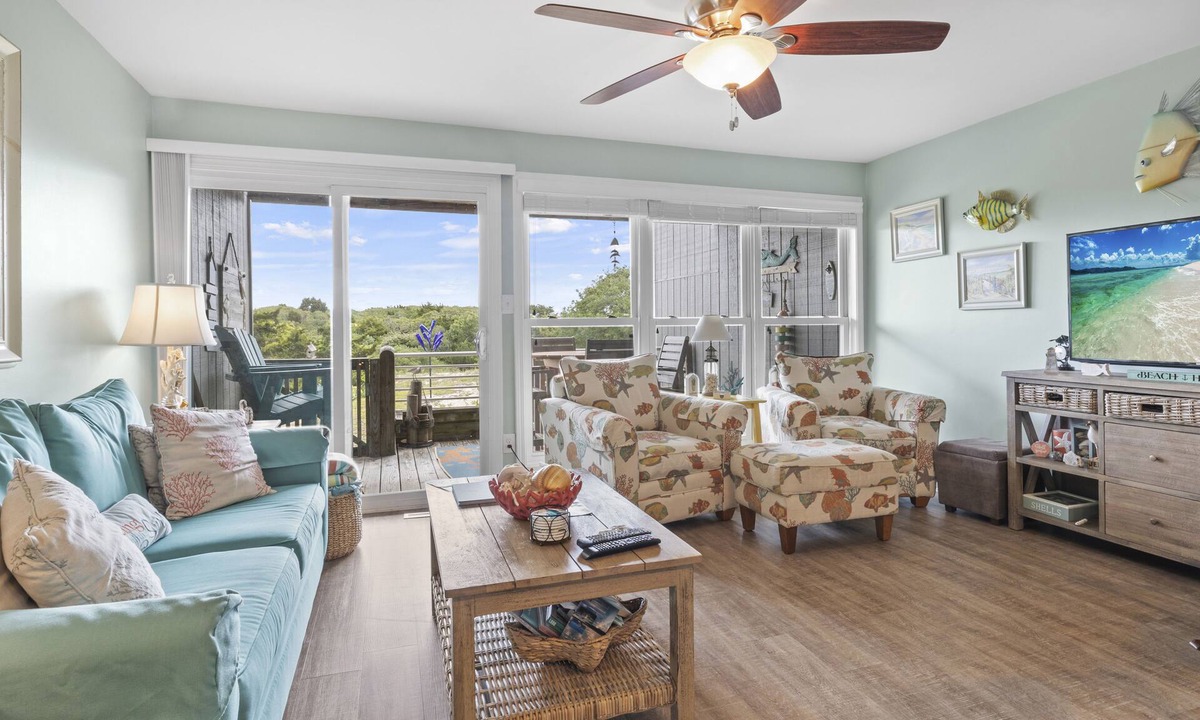 Morehead City Condo | Tar Landing Villas 204, Oceanside Condo in Atlantic Beach, NC!