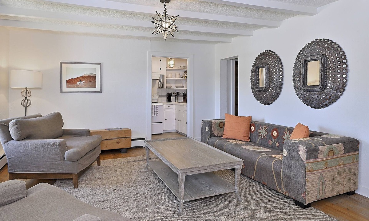 Tesuque Bed & Breakfast | Tesuque Outpost | Casita F | Top views in Santa Fe