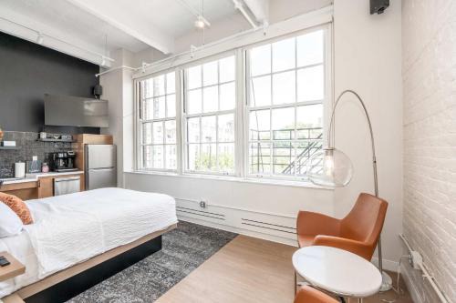 Central Business District Apartment | The 333 Suites 304 - Stay for 2